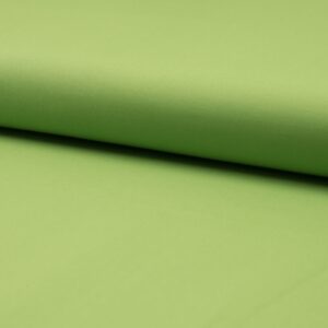 Startseite Grüner Baumwollsatin für Kleidung – glatter, leicht glänzender Stoff aufgerollt auf einem Ballen, ideal für Nähprojekte wie Blusen, Röcke und Hemden.